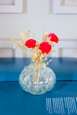 Red Radiance Velvet Bunch with Mini Vase